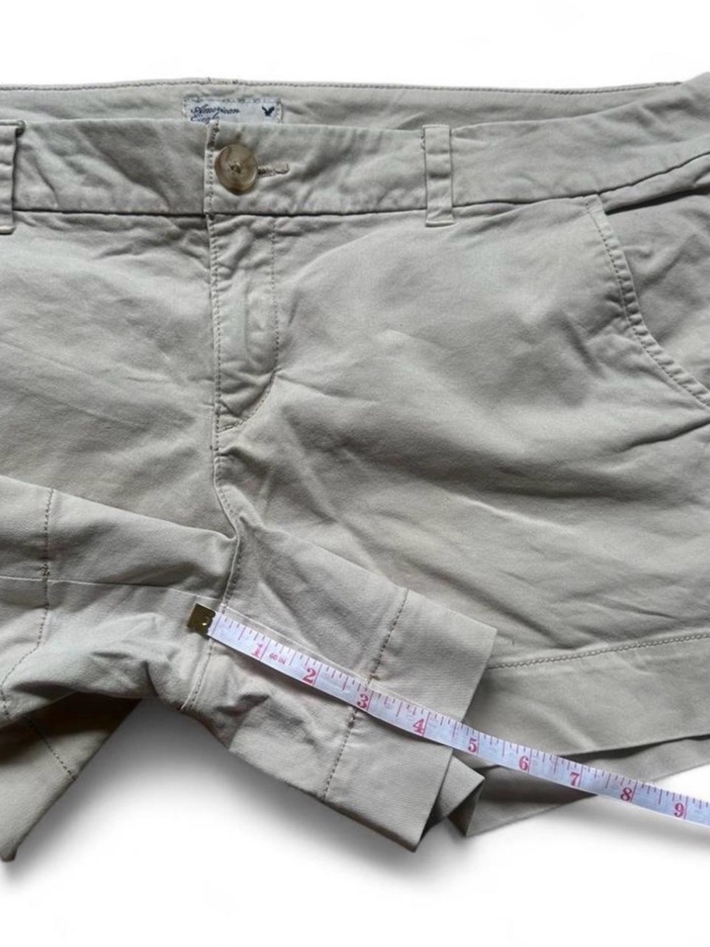 Y2K 2010s American Eagle Outfitters Women's Khaki Cotton Shorts - Picture 7 of 7